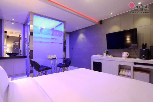 Daniel Campanella Hotel Seul