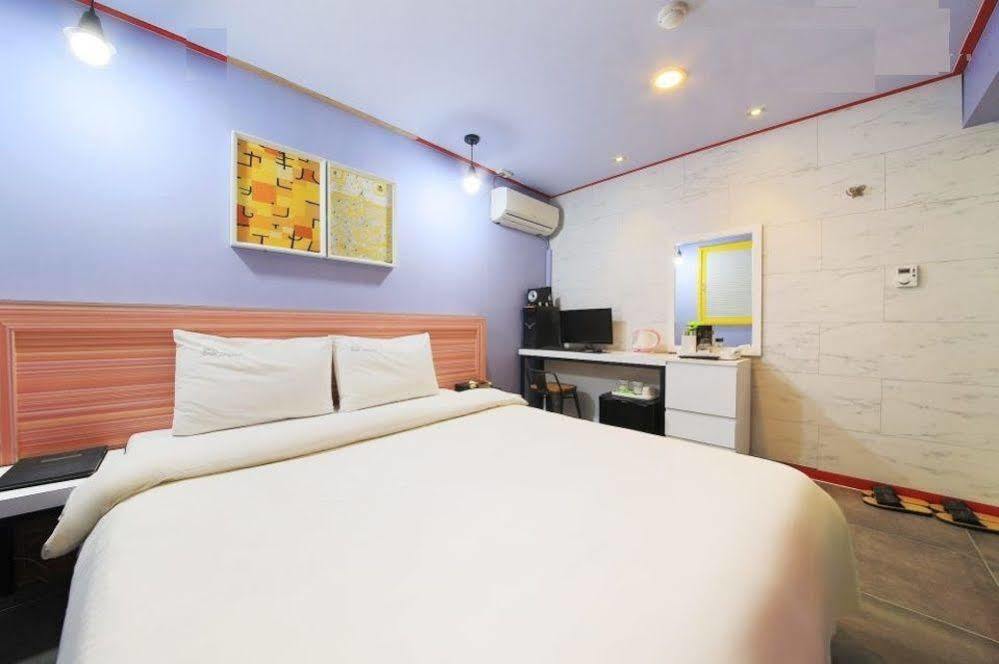 Daniel Campanella Hotel 2*