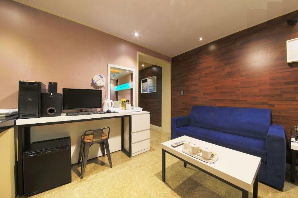 Daniel Campanella Hotel Seoul